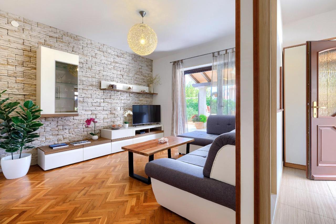 Stylish Flats With Two Bedrooms In เปรมันตูรา ภายนอก รูปภาพ