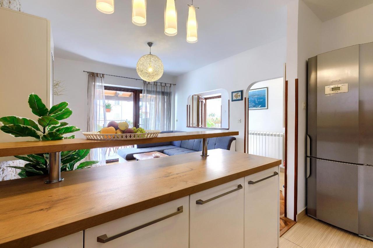 Stylish Flats With Two Bedrooms In เปรมันตูรา ภายนอก รูปภาพ