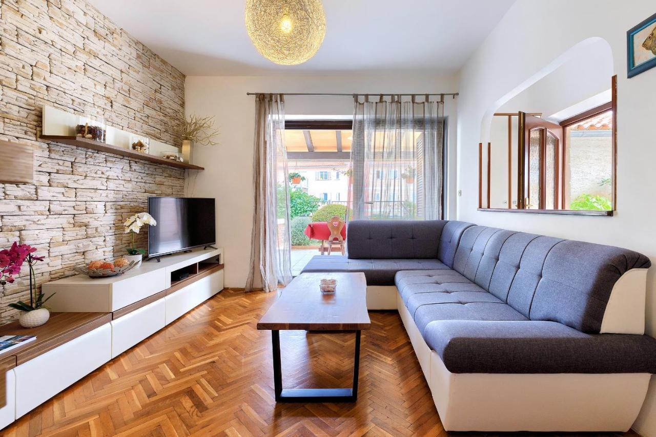Stylish Flats With Two Bedrooms In เปรมันตูรา ภายนอก รูปภาพ