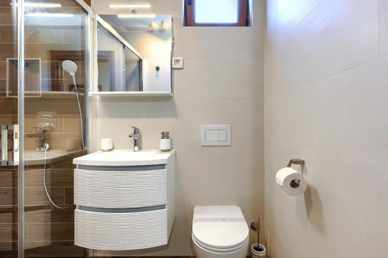 Stylish Flats With Two Bedrooms In เปรมันตูรา ภายนอก รูปภาพ